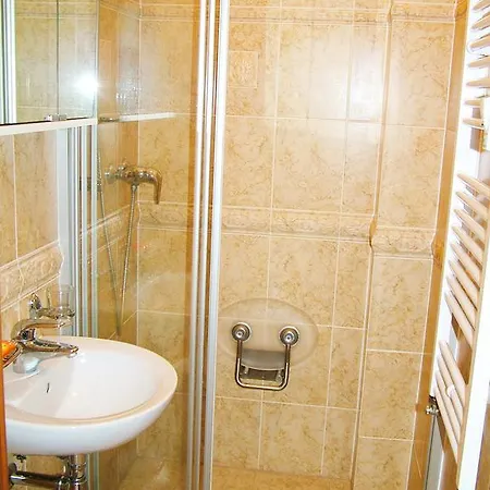 Apartament U Kolonad Karlowe Wary